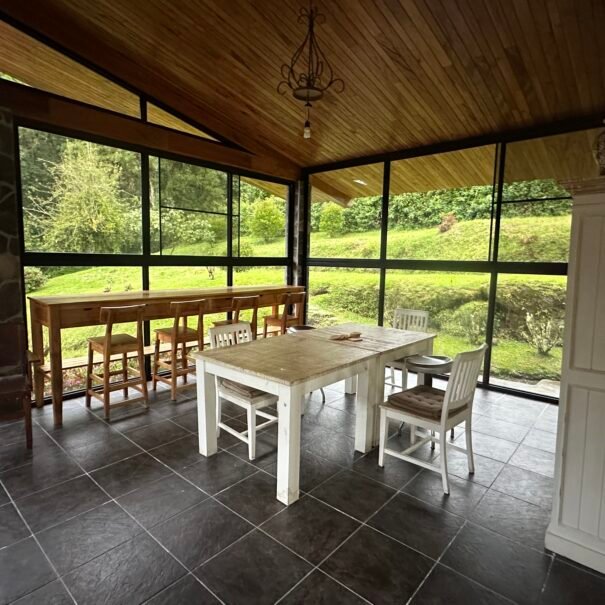 A8CDAF36-B901-4680-824B-FFA824914D34